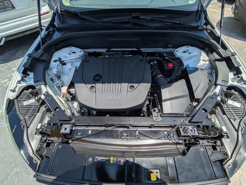 Certified 2023 Volvo XC60 B5 Plus w/ Climate Package FWD image 11