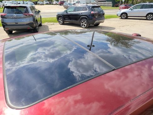 Used 2015 Chrysler 200 C w/ Sun/Sound Group FWD image 14