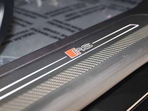 Used 2024 Audi RS e-tron GT w/ Carbon Performance Package image 17