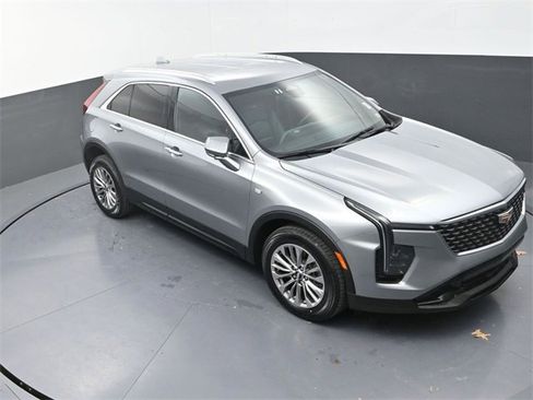 Used 2024 Cadillac XT4 Premium Luxury image 19