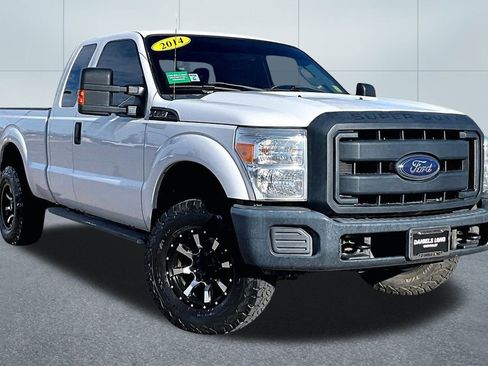 Used 2014 Ford F250 XL w/ Power Equipment Group image 11
