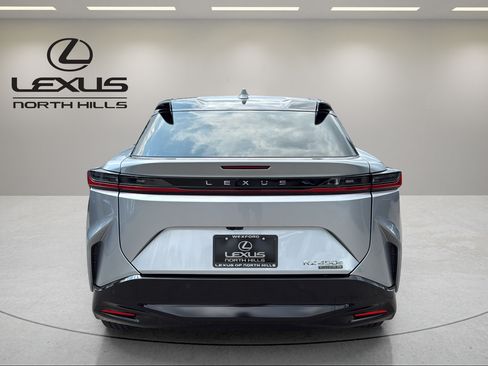 Used 2023 Lexus RZ 450e Premium w/ Technology Package AWD/4WD image 7