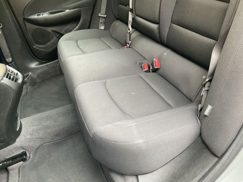 Used 2020 Chevrolet Malibu LT FWD image 32