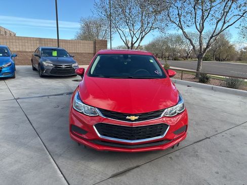 Used 2018 Chevrolet Cruze LS image 5