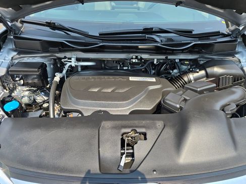 Used 2018 Honda Odyssey Elite image 25