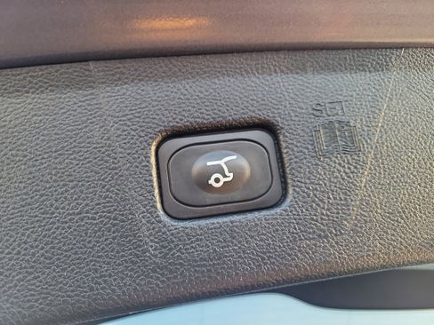 Used 2024 Ford Edge SEL w/ Convenience Package image 10