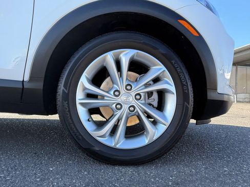 Used 2022 Buick Encore GX Preferred image 9