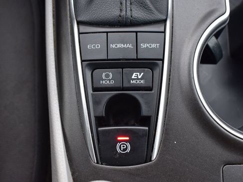 Used 2023 Toyota Camry LE w/ Cold Weather Package FWD image 36