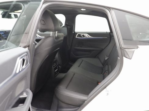 Used 2025 BMW i4 xDrive40i image 13