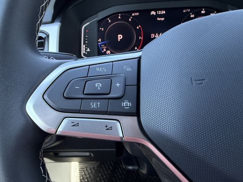 Used 2023 Volkswagen Atlas Cross Sport SE w/ Panoramic Sunroof Package image 30