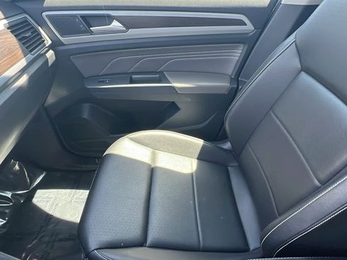Certified 2021 Volkswagen Atlas SE AWD/4WD image 12
