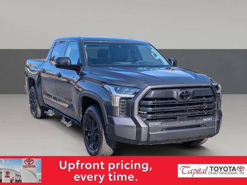 Used 2022 Toyota Tundra SR5 w/ Convenience Package RWD image 1
