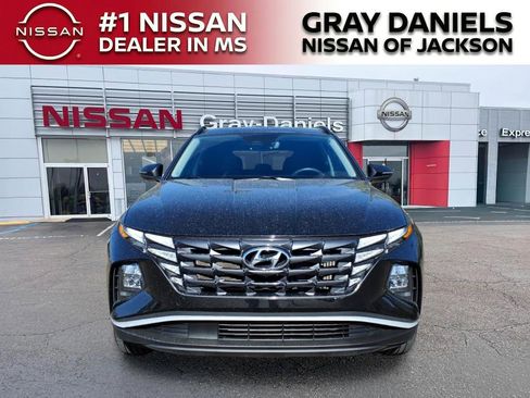 Used 2022 Hyundai Tucson SEL AWD/4WD image 2
