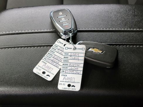 Used 2024 Chevrolet Blazer LT w/ Driver Confidence Package AWD/4WD image 26