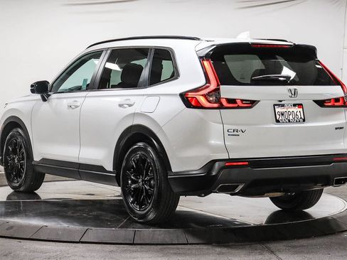 Used 2024 Honda CR-V Sport image 2