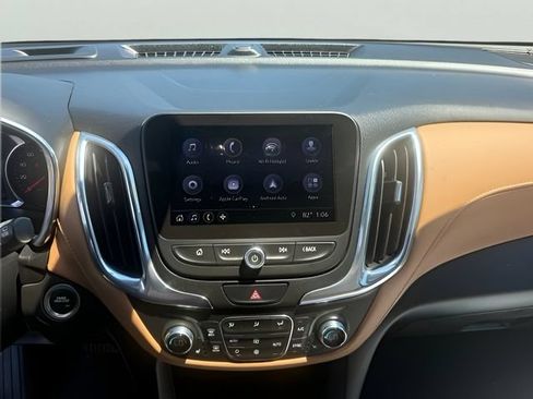 Used 2020 Chevrolet Equinox Premier AWD/4WD image 19