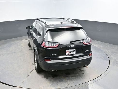 Used 2019 Jeep Cherokee Latitude w/ Cold Weather Group image 37