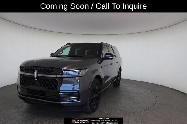 Used 2026 Lincoln Navigator L Black Label AWD/4WD image 1