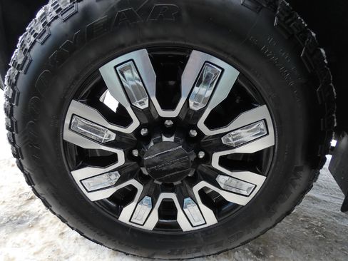 Certified 2025 GMC Sierra 2500 Denali w/ Denali Reserve Package image 8