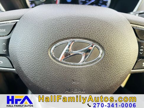Used 2019 Hyundai Santa Fe SE FWD image 15
