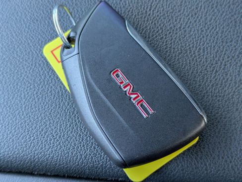 Used 2024 GMC Sierra 1500 Elevation image 23