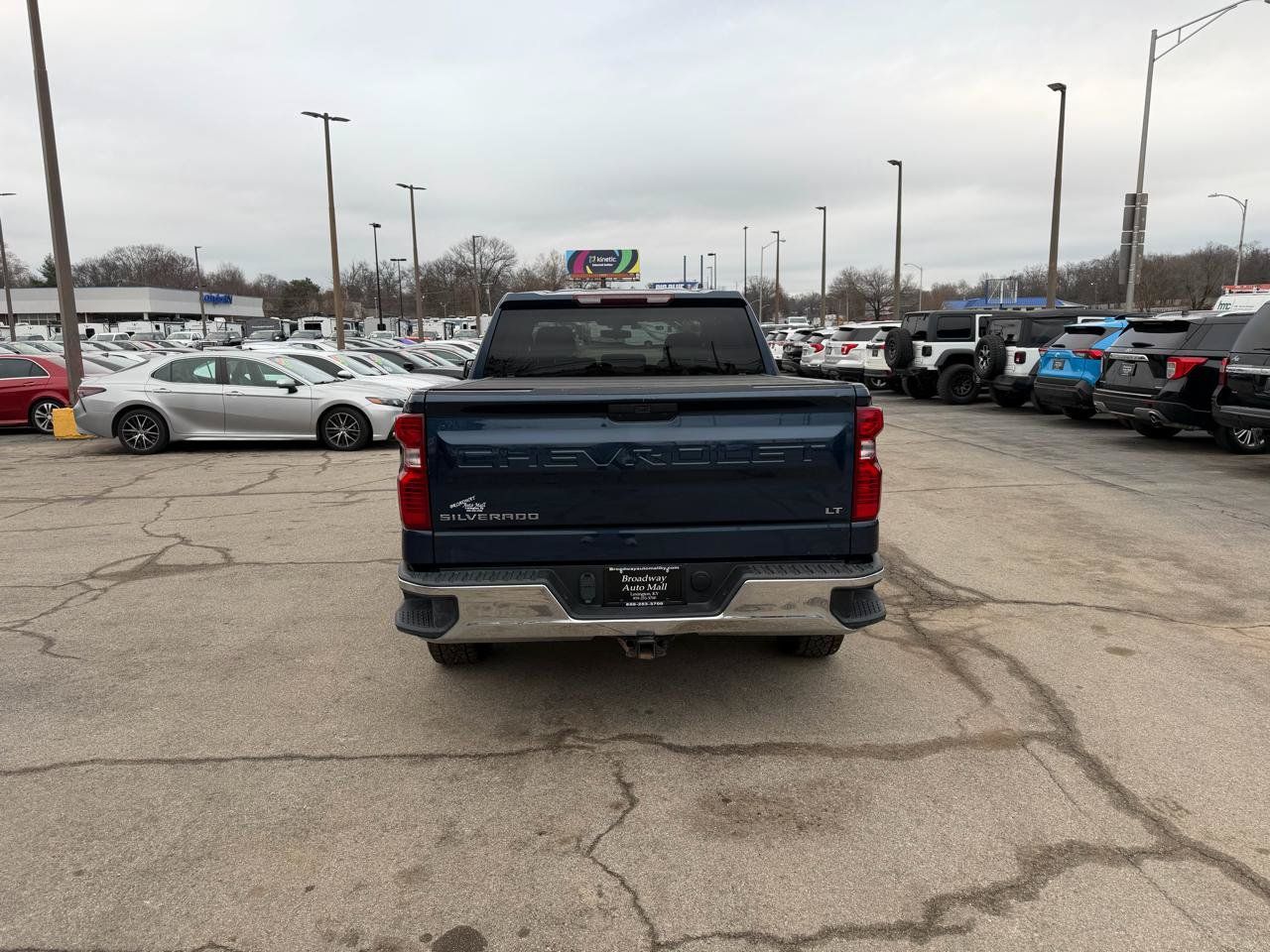 Used 2020 Chevrolet Silverado 1500 LT w/ All-Star Edition AWD/4WD image 4
