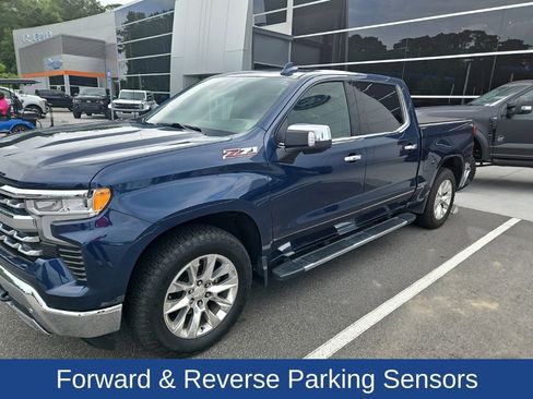 Used 2022 Chevrolet Silverado 1500 LTZ AWD/4WD image 3