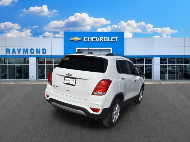 Certified 2019 Chevrolet Trax LT w/ LT Convenience Package AWD/4WD image 4