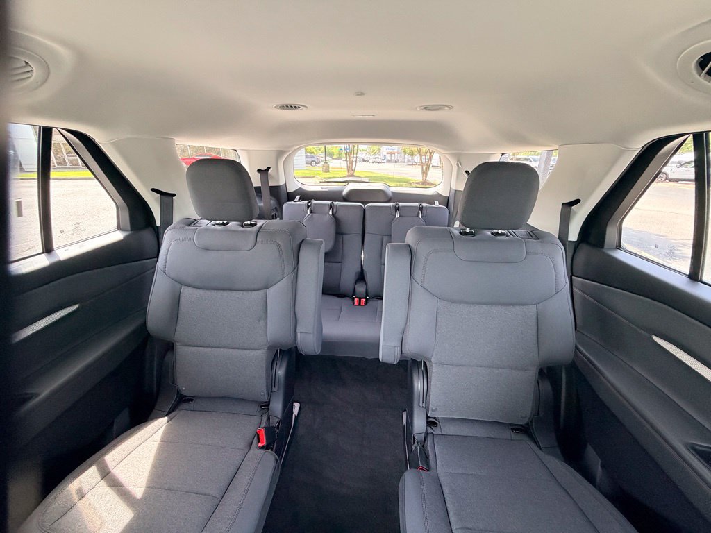 New 2026 Ford Explorer Active RWD image 28