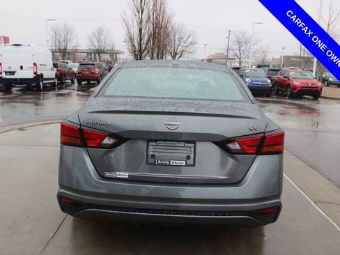 Used 2024 Nissan Altima 2.5 SV image 8