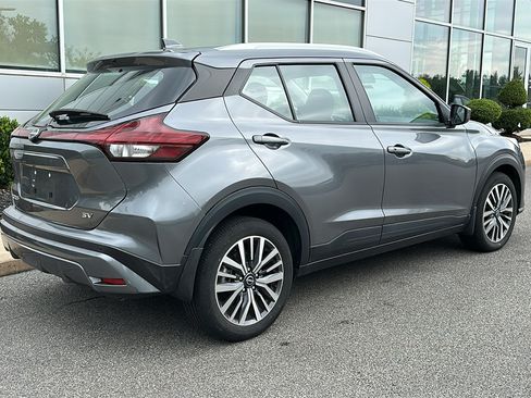 Certified 2023 Nissan Kicks SV FWD image 7