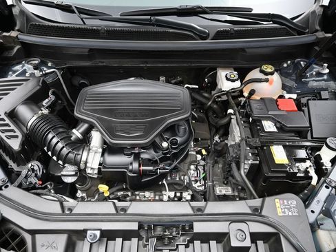 Used 2023 Cadillac XT5 Sportv w/ Technology Package AWD/4WD image 9
