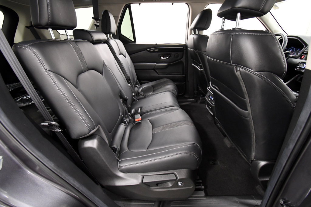 Certified 2025 Honda Pilot EX-L image 17