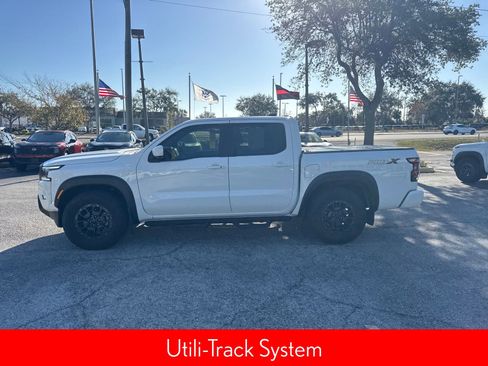 Certified 2022 Nissan Frontier Pro-X w/ Pro-X Premium Package image 9