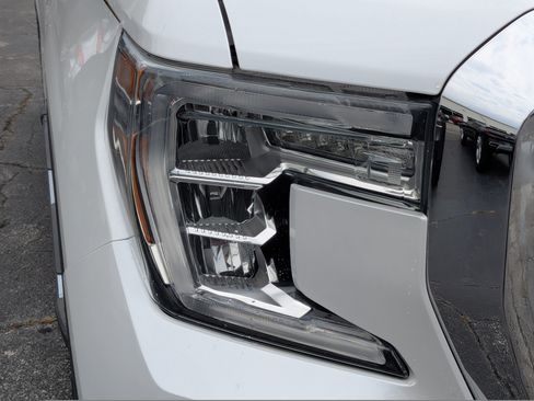 Certified 2019 GMC Sierra 1500 Denali w/ Technology Package RWD image 10