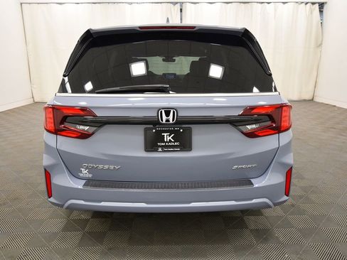 Certified 2025 Honda Odyssey Sport-L image 6
