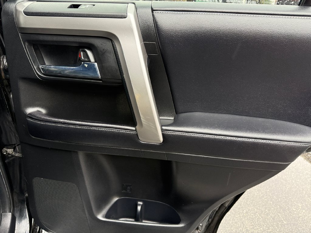 Used 2017 Toyota 4Runner Limited AWD/4WD image 20