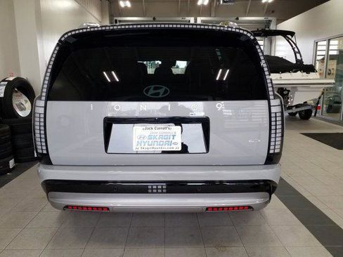 New 2026 Hyundai Ioniq 9 SEL image 23