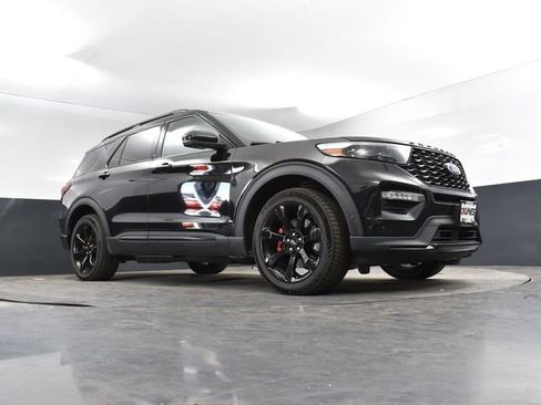 Used 2020 Ford Explorer ST w/ ST Street Pack image 43