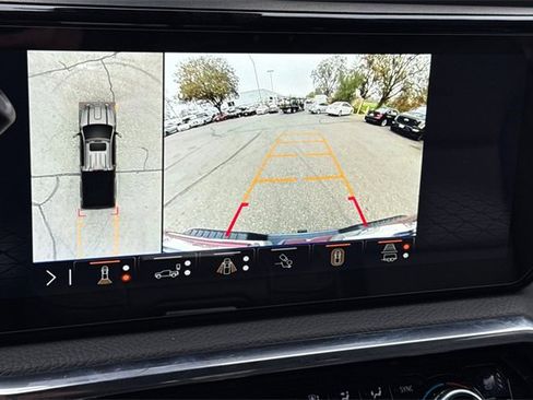 Used 2025 GMC Sierra 2500 Denali image 27