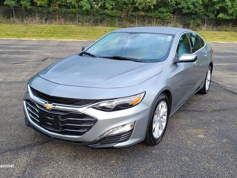 Used 2025 Chevrolet Malibu LT FWD image 5