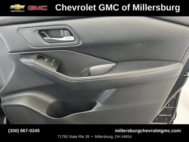 Used 2024 Nissan Rogue SV AWD/4WD image 29