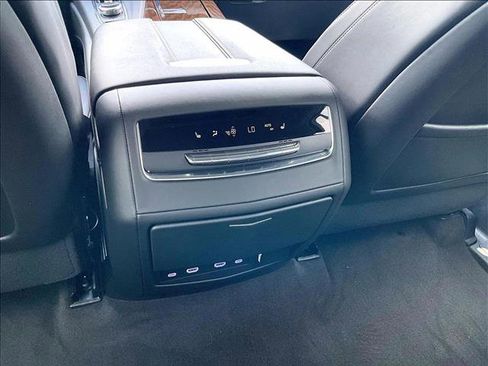 Used 2023 Cadillac Escalade Sport Platinum AWD/4WD image 25