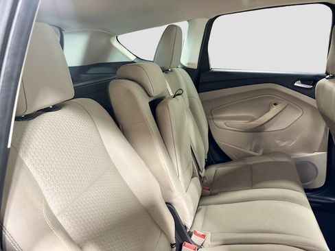 Used 2018 Ford Escape SE FWD image 21