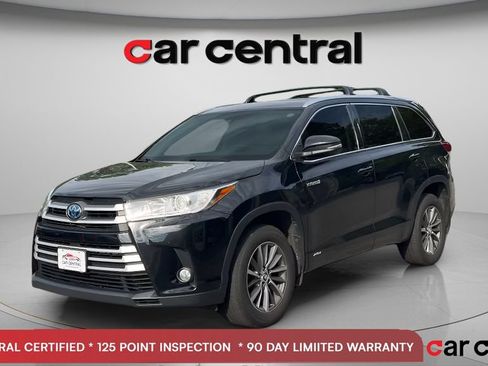 Used 2018 Toyota Highlander XLE AWD/4WD image 1