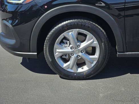 Certified 2023 Honda HR-V LX image 17