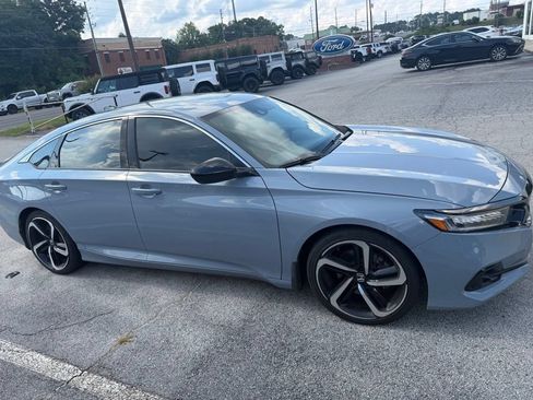 Used 2021 Honda Accord Sport image 2