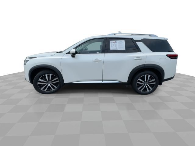 Used 2024 Nissan Pathfinder Platinum w/ Cargo Package FWD image 5