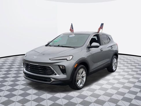 Used 2024 Buick Encore GX Preferred FWD image 1
