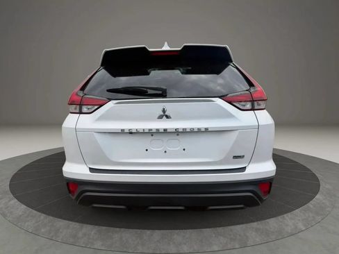 Used 2022 Mitsubishi Eclipse Cross LE FWD image 6